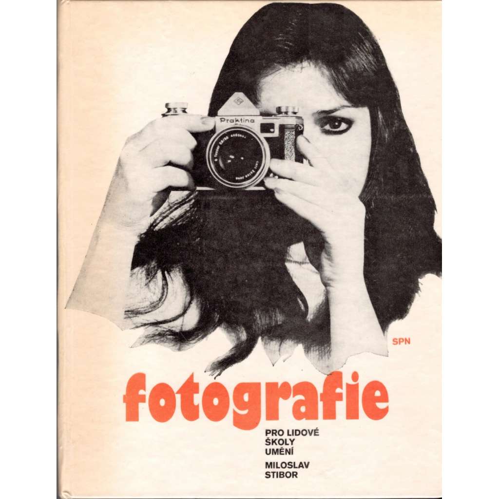 Fotografie pro lidové školy umění (fotografování, mj. i K. O. Hrubý, F. Kramer, J. Prošek, I. Přeček, V. Reichmann, M. Stibor, V. Zykmund)