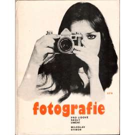 Fotografie pro lidové školy umění (fotografování, mj. i K. O. Hrubý, F. Kramer, J. Prošek, I. Přeček, V. Reichmann, M. Stibor, V. Zykmund)
