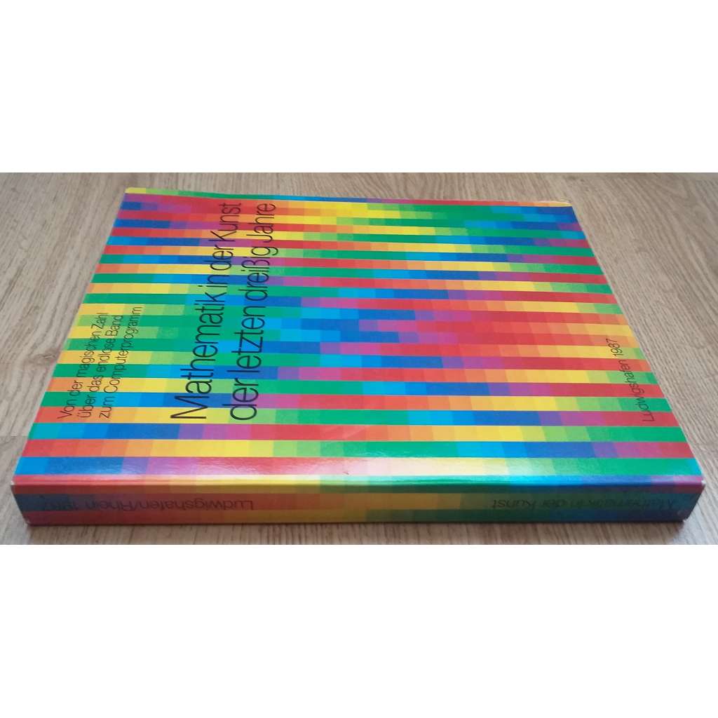 Mathematik in der Kunst der letzten dreißig Jahre [matematika a umění]