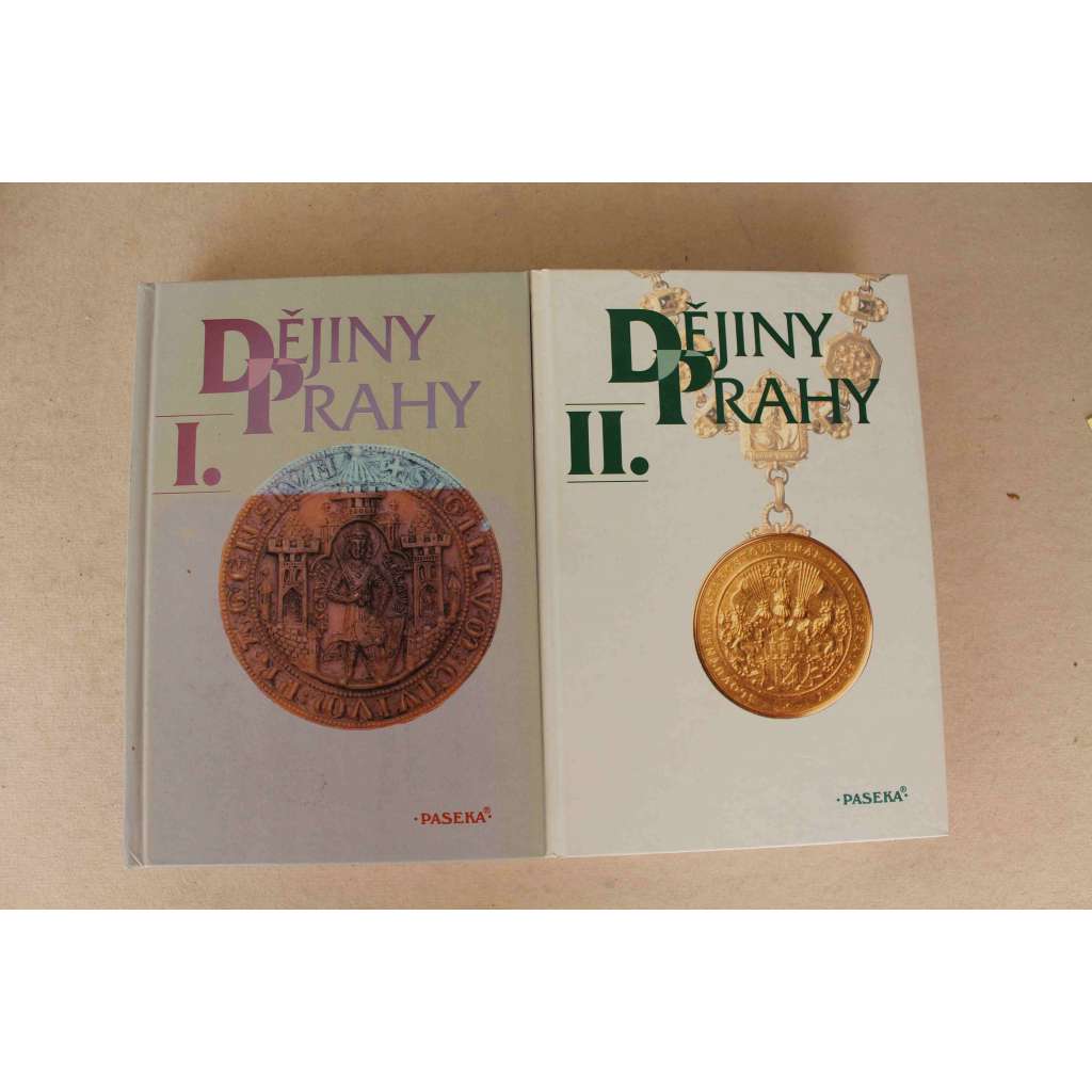 Dějiny Prahy I. a II. ( 2 svazky) (Praha, mj. Zrození Prahy, Praha královská, Staré Město a Malá Strana, Husitství, třicetiletá válka)
