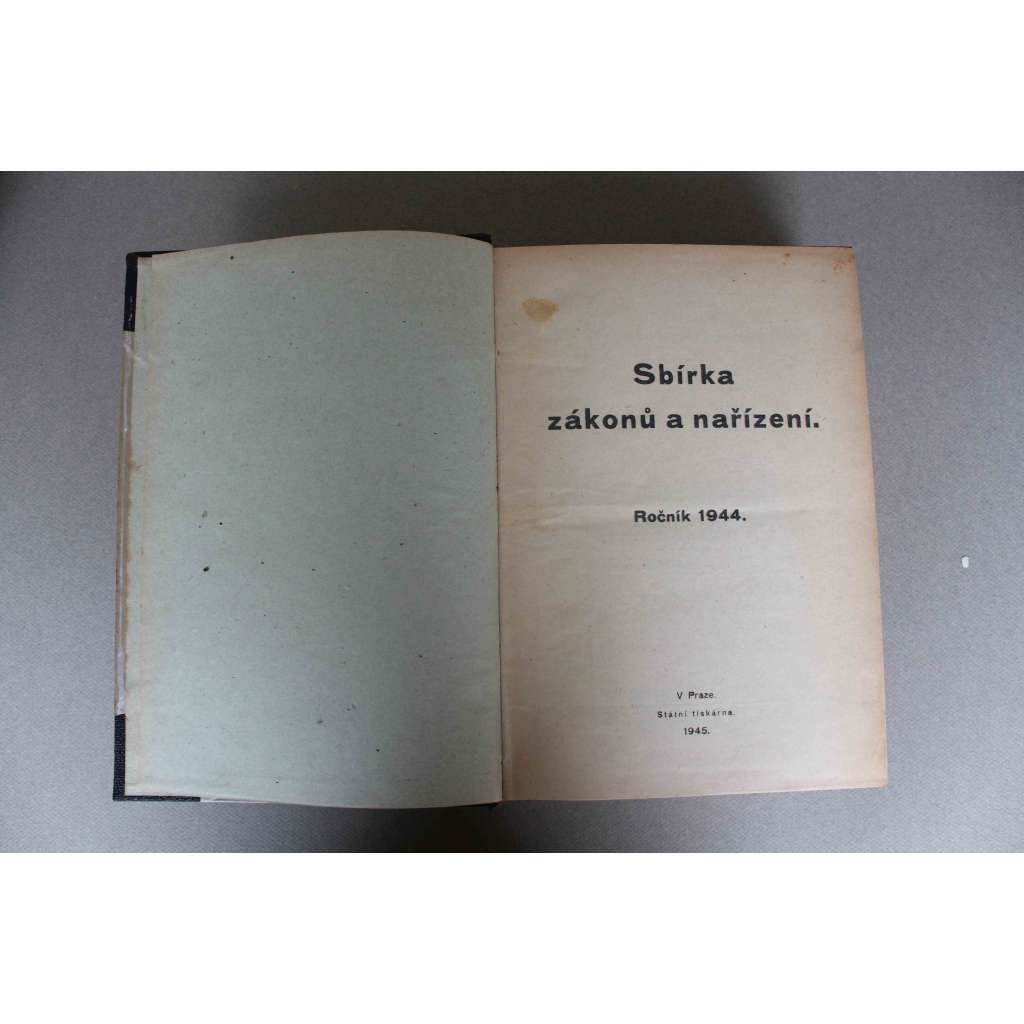 Sbírka zákonů a nařízení 1944 (Sammlung der Gesetze und Verordnungen; právo protektorát, nařízení, vyhlášky, zákony)