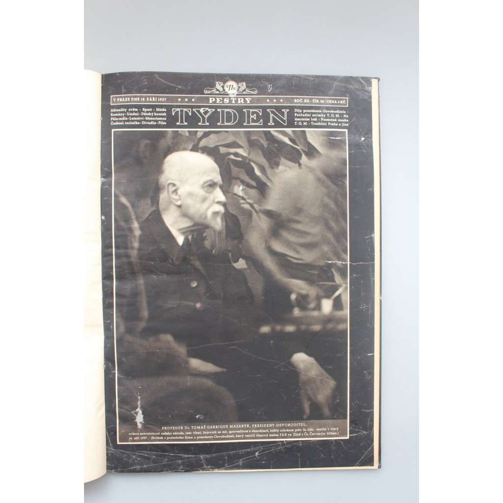 Pestrý týden 1937, roč. XII, č. 38 (časopis, první republika, aktuality, móda, sport, divadlo; Úmrtí T. G. Masaryk, Nově zařízená pražská kavárna; fotografie mj. i A. Hackenschmied; hlubotisk)