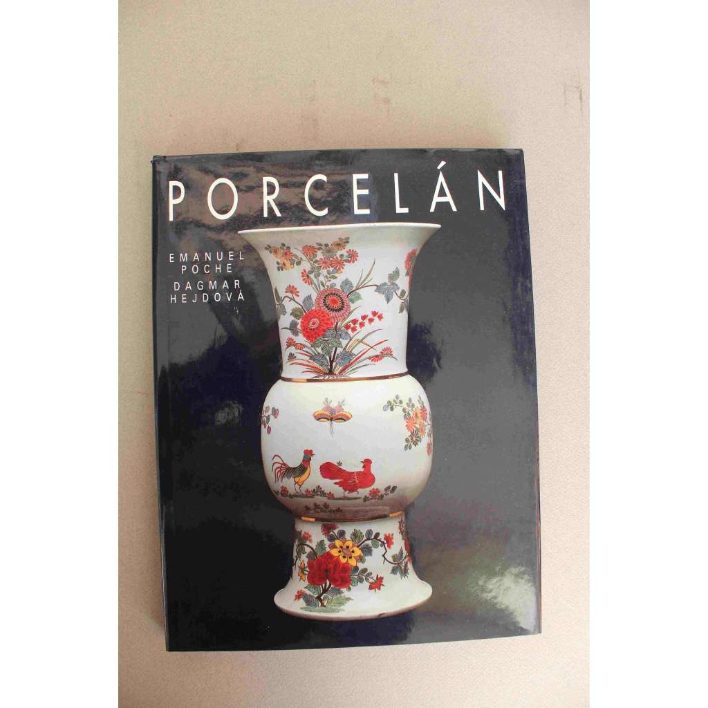 Porcelán (sochařství, keramika, porcelánky, mj. Míšeň, Vídeň, Čína, Korea, Japonsko, Neapol)