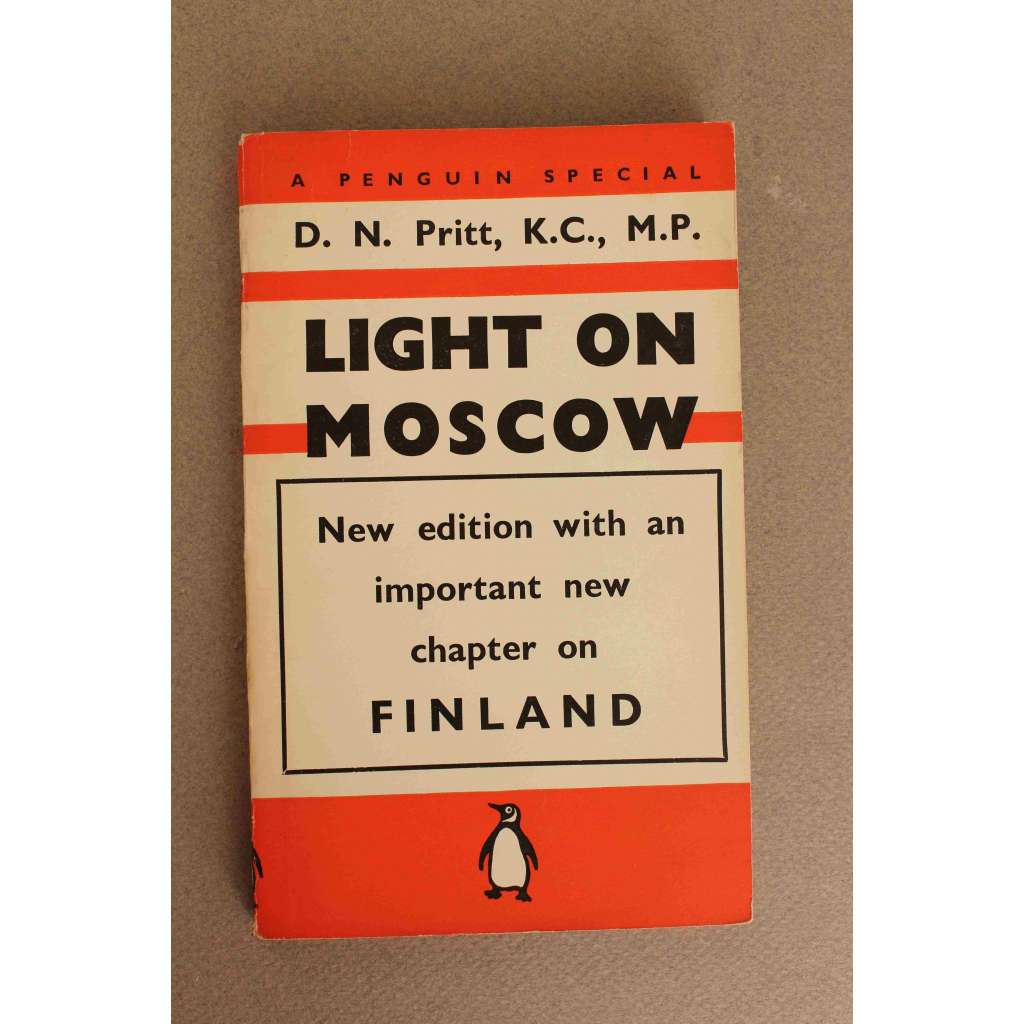 Light on Moscow ( Světlo na Moskvu, politika SSSR, Stalin, Rusko-Finská válka 1939)