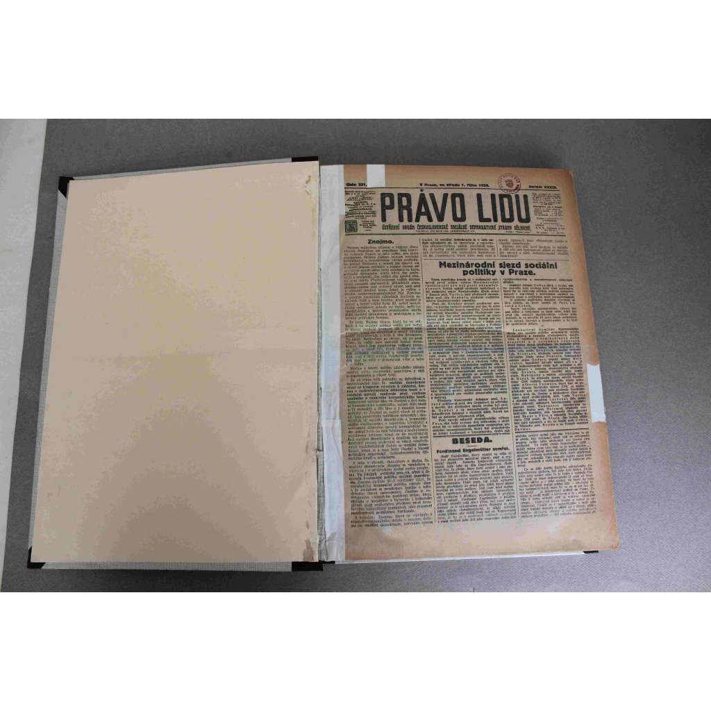 Právo lidu 1924, roč. XXXIII (říjen) (noviny, deník, první republika, sociální demokracie, mj. Leninism u nás a v Rusku, Soudruzi a soudružky - Slovanský ostrov; Gruzínská tragedie, Oslava 28. října)