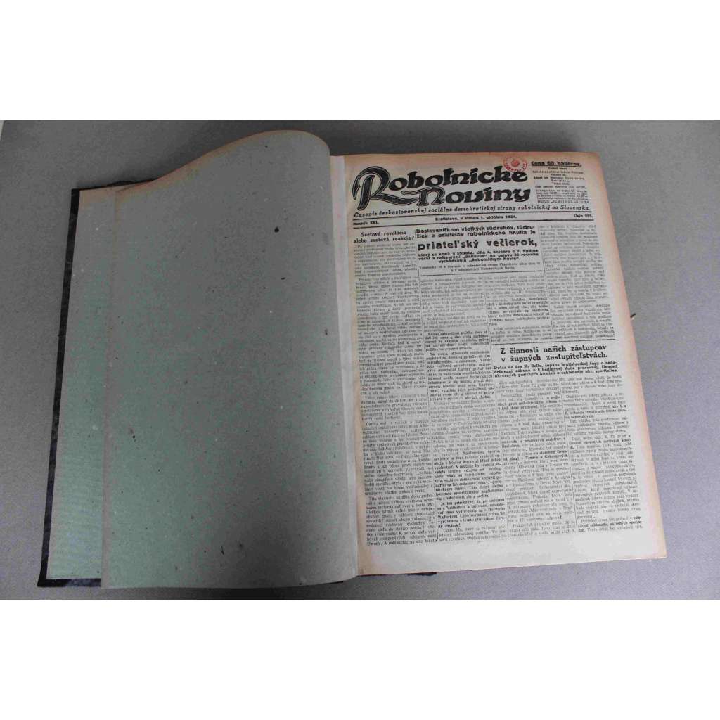 Robotnícke noviny 1924, roč. XXI (říjen-prosinec) (noviny, deník, první republika, Slovensko, mj. 1904-1924 Dvadsat rokov Robotníckych Novín, Briand a Beneš, Skolské pomery Slovenska, Ruské události)
