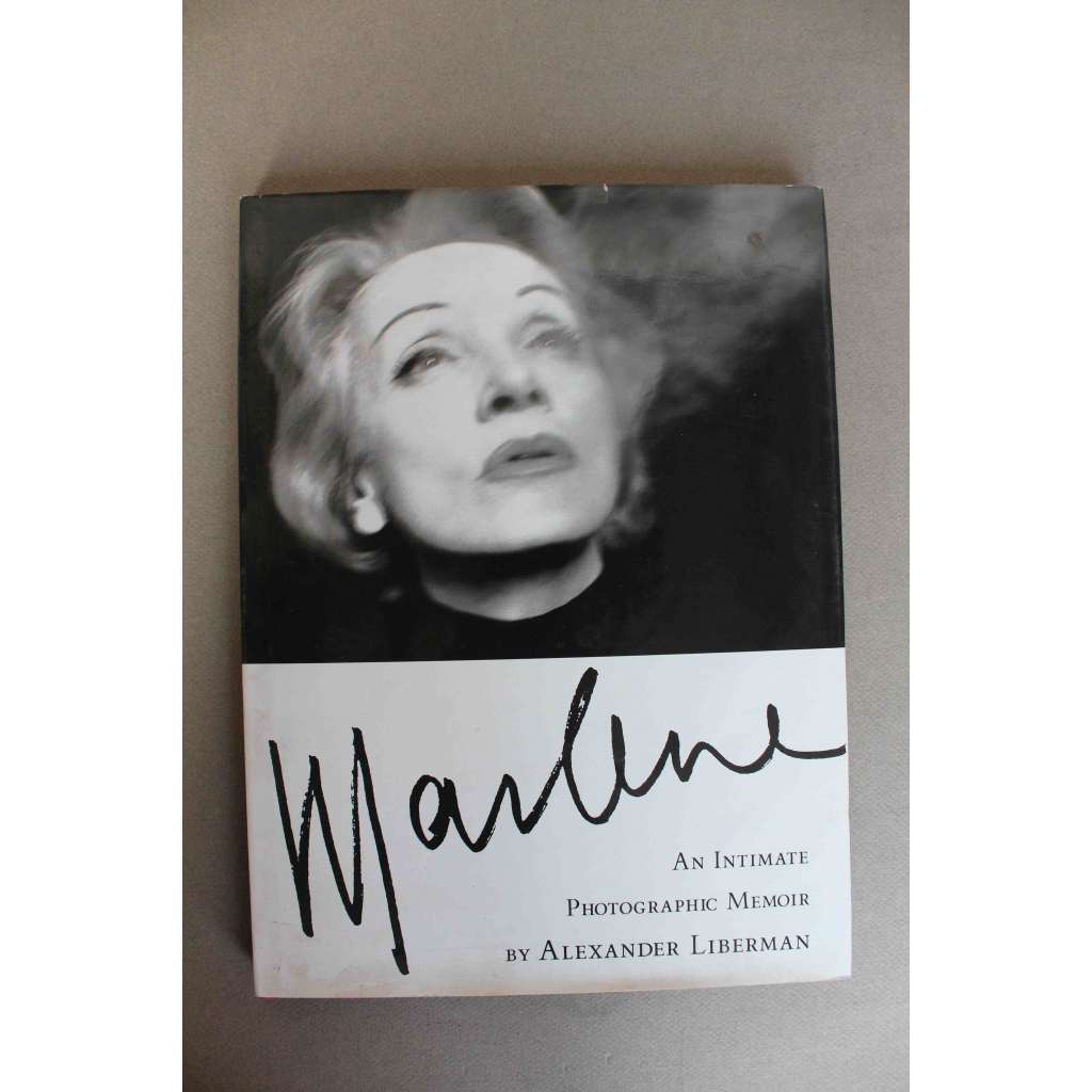 Marlene. An intimate photographic memoir (Marlene. Intimní fotografické vzpomínky, Marlene Dietrich, fotografie, herečka, film)
