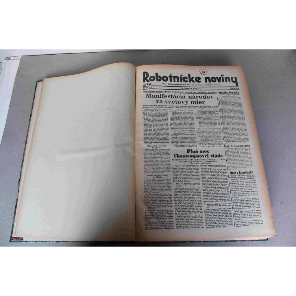 Robotnické noviny 1937, roč. 34 (červenec-prosinec) (noviny, deník, první republika, Slovensko, mj. Čínsko-japonský konflikt, Spiknutie proti gen. Francovi?, Hodžova vláda odstúpila, Úmrtí T. G. Masaryk, Mussolini)