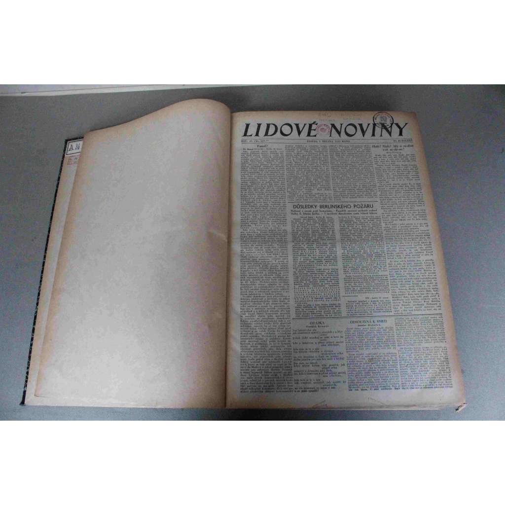 Lidové noviny 1933, roč. 41 (březen-duben) (deník, první republika, mj. Důsledky Berlínského požáru [Göring, Hitler], Zapálení Reichstagu, Hindenburg se podřizuje Hitlerovi, Mussoliniho pakt velmocí, Ladislav Kobsínek - R. Gajda)