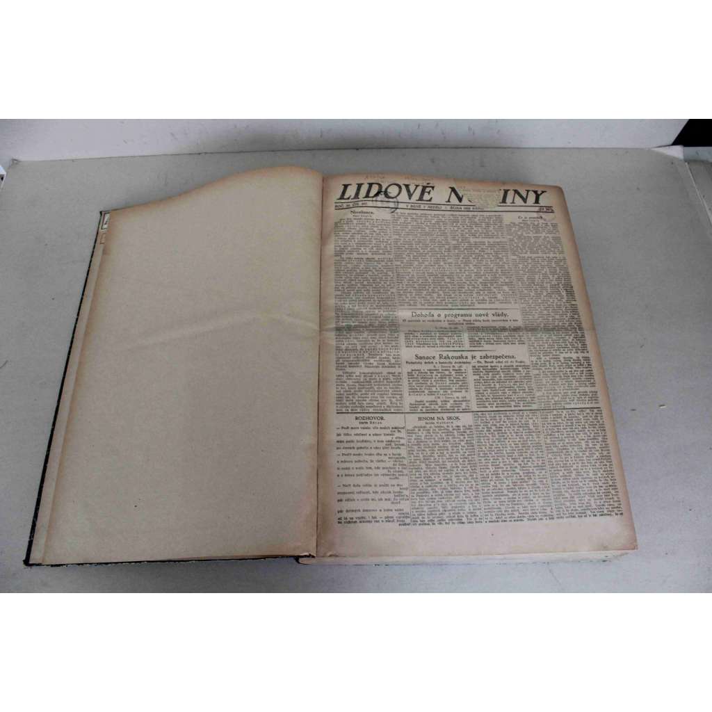 Lidové noviny 1922, roč. 30 (říjen-prosinec) (deník, první republika, mj. Napětí na blízkém východě povolilo [Atatürk], Záchrana Rakouska, Změna vlády, A. Heinrich - Sváteční [28. říjen], Mussolini u vesla, Turci na ústupu)