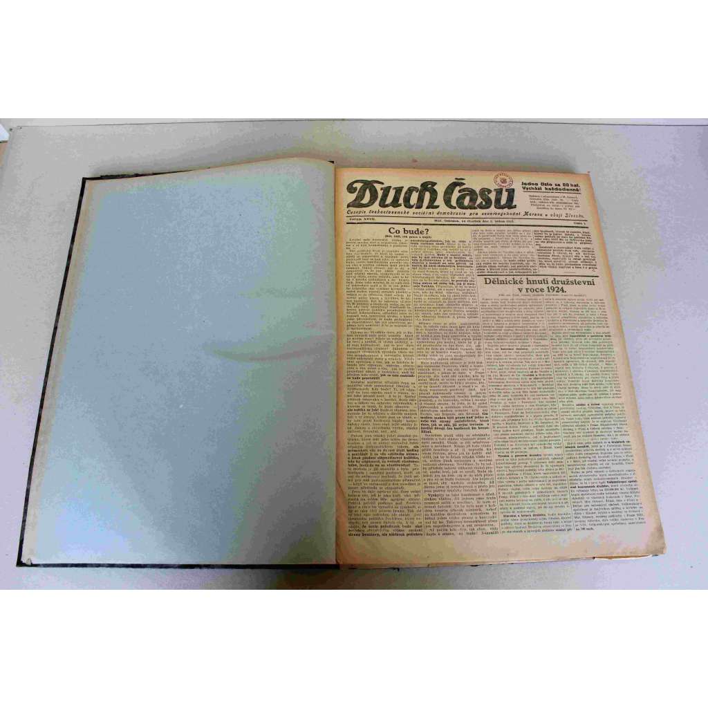 Duch Času. Časopis Československé sociální demokracie pro Moravu a obojí Slezsko 1925, roč. XXVII (noviny, Sociální demokracie, první republika, mj. K česko-polskému vyjednávání, Mussolini, Ostravsko presidentu republiky [Masaryk], Ostrava - radnice)