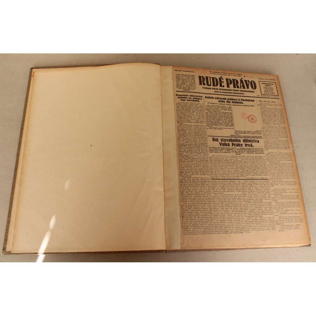 Rudé právo 1927, roč. VIII. (září-říjen) (noviny, první republika, komunismus, mj. Stávka stavebních dělníků a tesařů Velké Prahy, Tažení proti KSČ, Socialistická výstavba SSSR, Trocký a Vujovič zbavení členství v exekutivě KI)