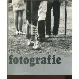 Černobílá fotografie [fotografové, medailonky fotografů, umělecká foto, mj. Jan Saudek, Chochola, Medková, Birgus, Holomíček, Hochová, Reich, Reichmann, Rossler ad.]