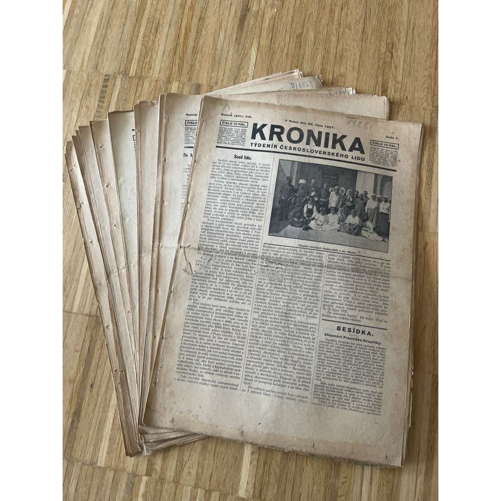 Kronika, ročník (XIII.) VIII., čísla 1-3, 5-50 a 52/1927-1928. Týdeník československého lidu (1. republika, noviny, komunistické noviny)