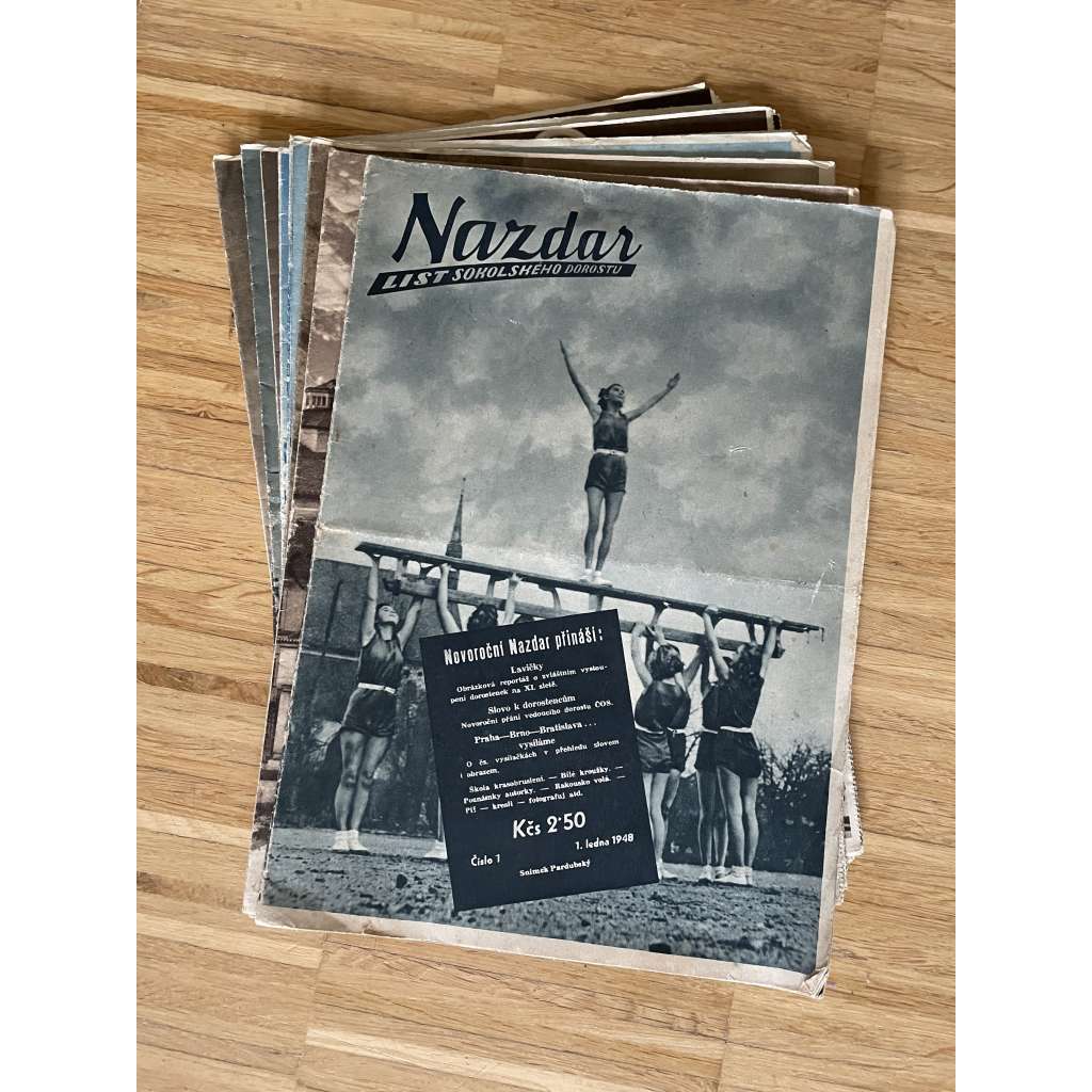 Nazdar, list dorostu ČOS, čísla 1, 4, 11-15 a 20-24 + zvláštní vydání/1948 (Sokol, Sokolství, časopis)