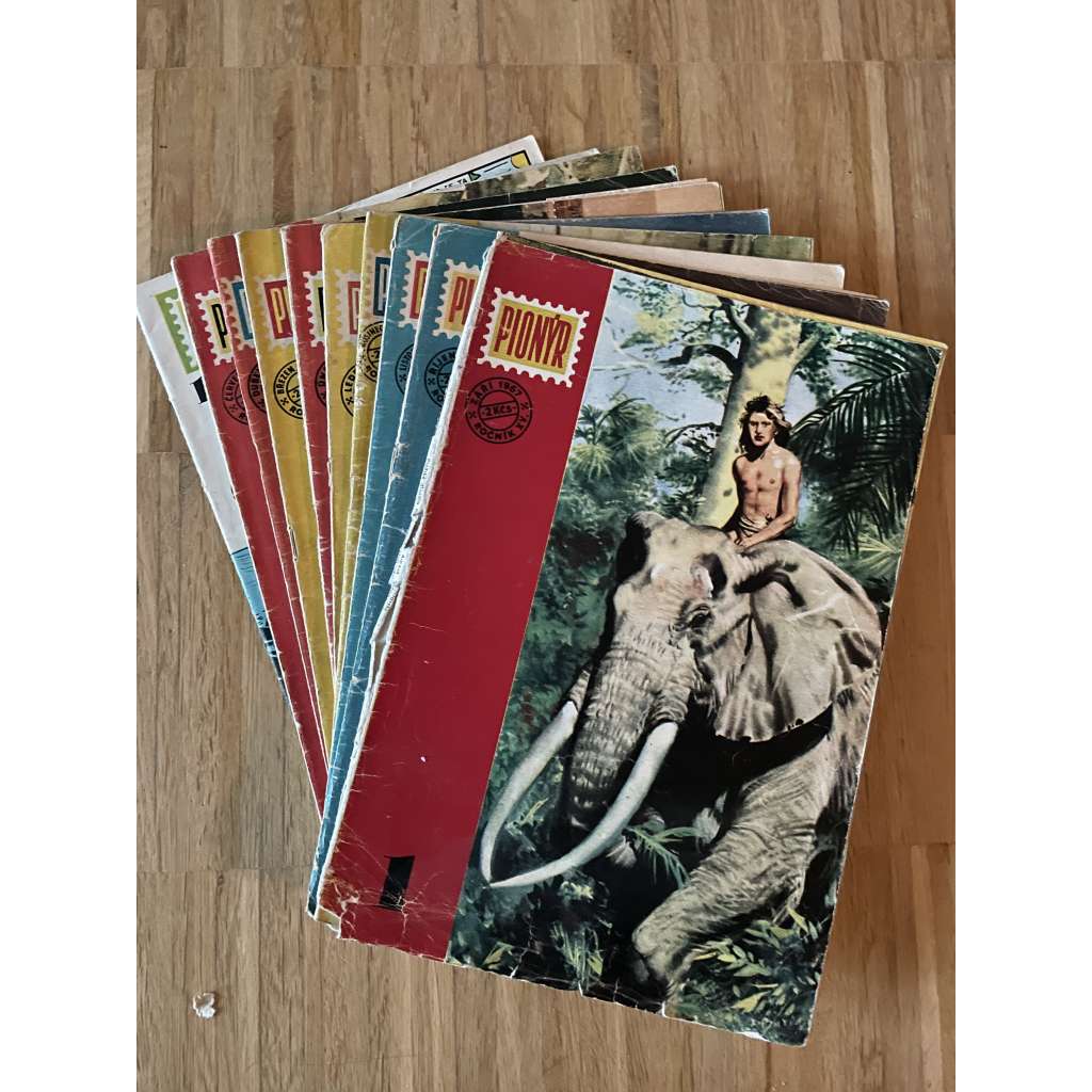 Pionýr, ročník XV., čísla 1-8, 10 a 12/1967/1968. Zábavný měsíčník pro mládež (časopis, není kompletní - chybí čísla 9 a 11)
