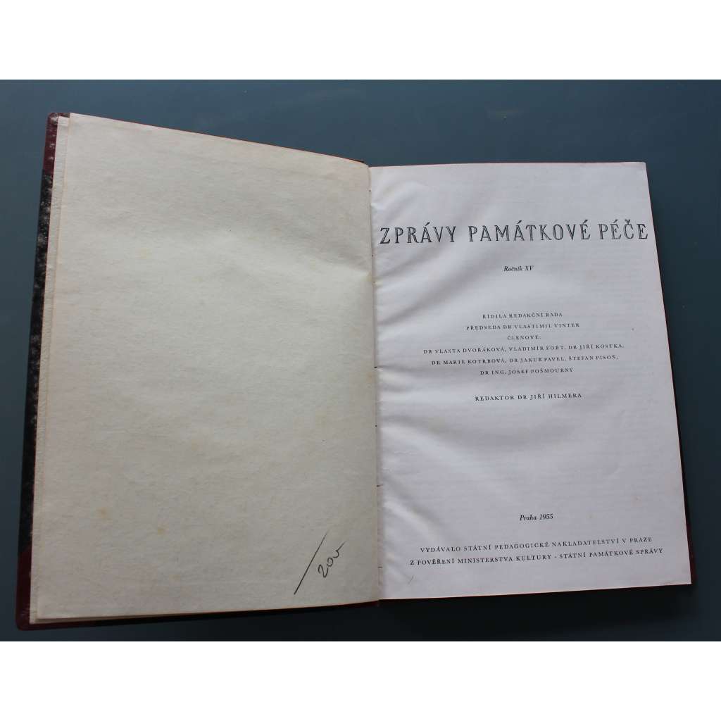 Zprávy památkové péče 1955, roč. XV. (časopis, památková péče, mj. Románský reliéf duchovního v Žatci; Historické varhany a jejich význam pro dnešek; Z litoměřické památkové rezervace; Kostel sv. Václava v Deštné; České korunovační klenoty)