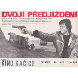 Dvojí předjíždění (filmový plakát, slepka, film Sovětský svaz 1975, režie Alexandr Gordon, Hrají: Boris Chimičjov, Jurij Nazarov)