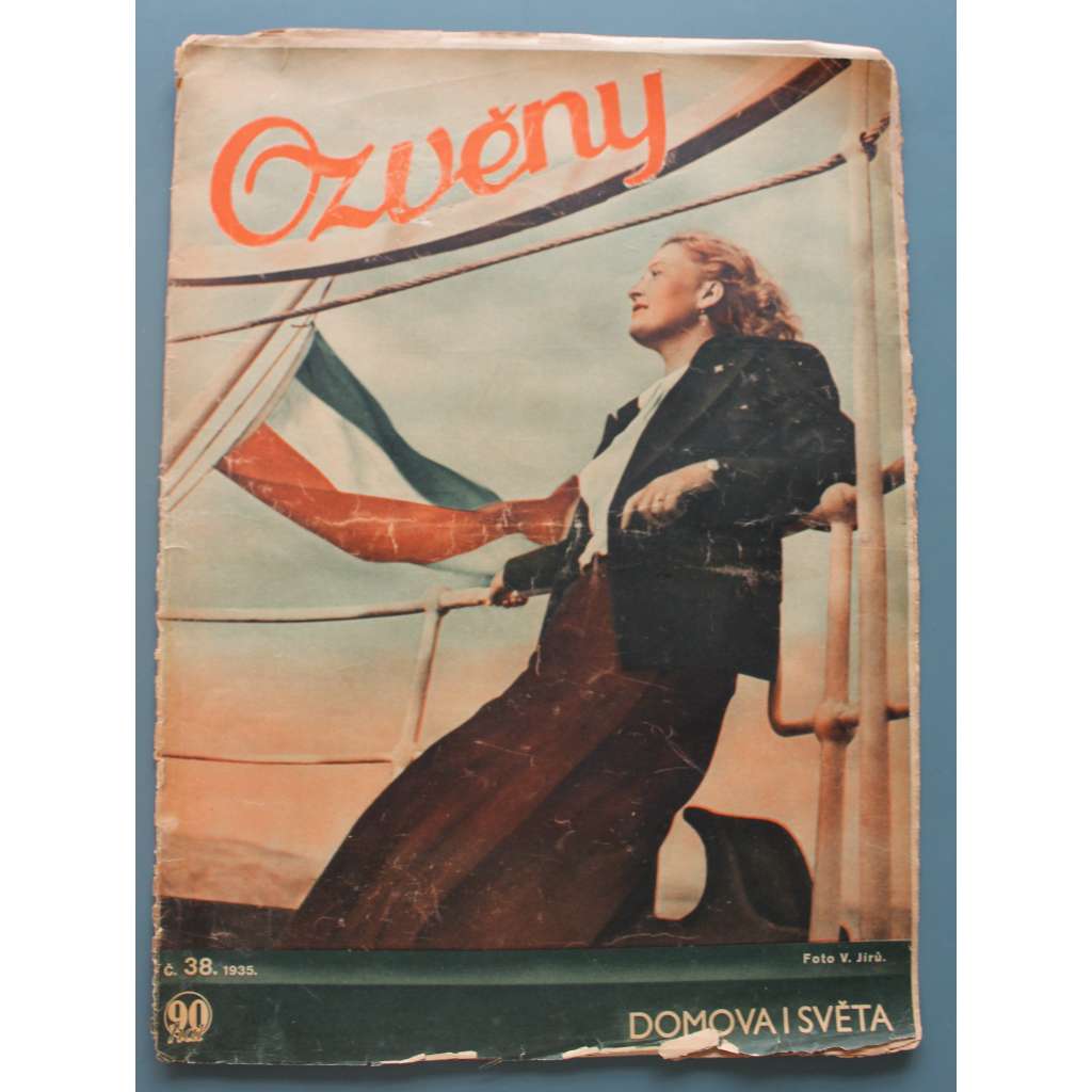 Ozvěny domova a světa 1935, č. 38 (časopis, společnost, první republika, mj. Göring a Hitler, Laufrův sportovní rozhlásek, Brambory, brambory; Móda podzimní, Jak ušetřit?, Pletená móda)