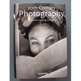 20th Century Photography (Museum Ludwig Köln; Fotografie 20. století, mj. Blossfeld, Bischof, Beaton, R. Capa, Gursky, Kertész, Moholy-Nagy, Man Ray, Sudek, Saudek, Drtikol, Doisneau)