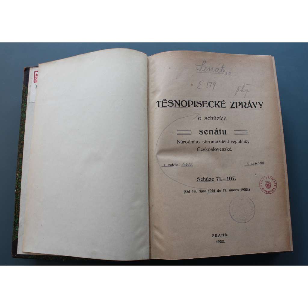 Těsnopisecké zprávy o schůzích senátu Národního shromáždění republiky Československé 1921-1922. Schůze 71-107 (senát, první republika, tisky, zákony; polokožená vazba - vazba kůže)