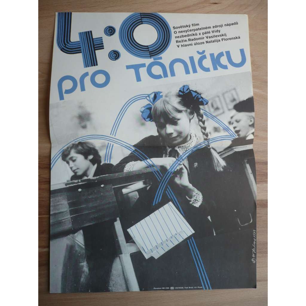 4:0 pro Táničku (filmový plakát, film SSSR 1982, režie Vladimir Šainskij, Hrají: Natalija Florenskaja, Vatslav Dvoržeckij, Andrej Mjagkov)