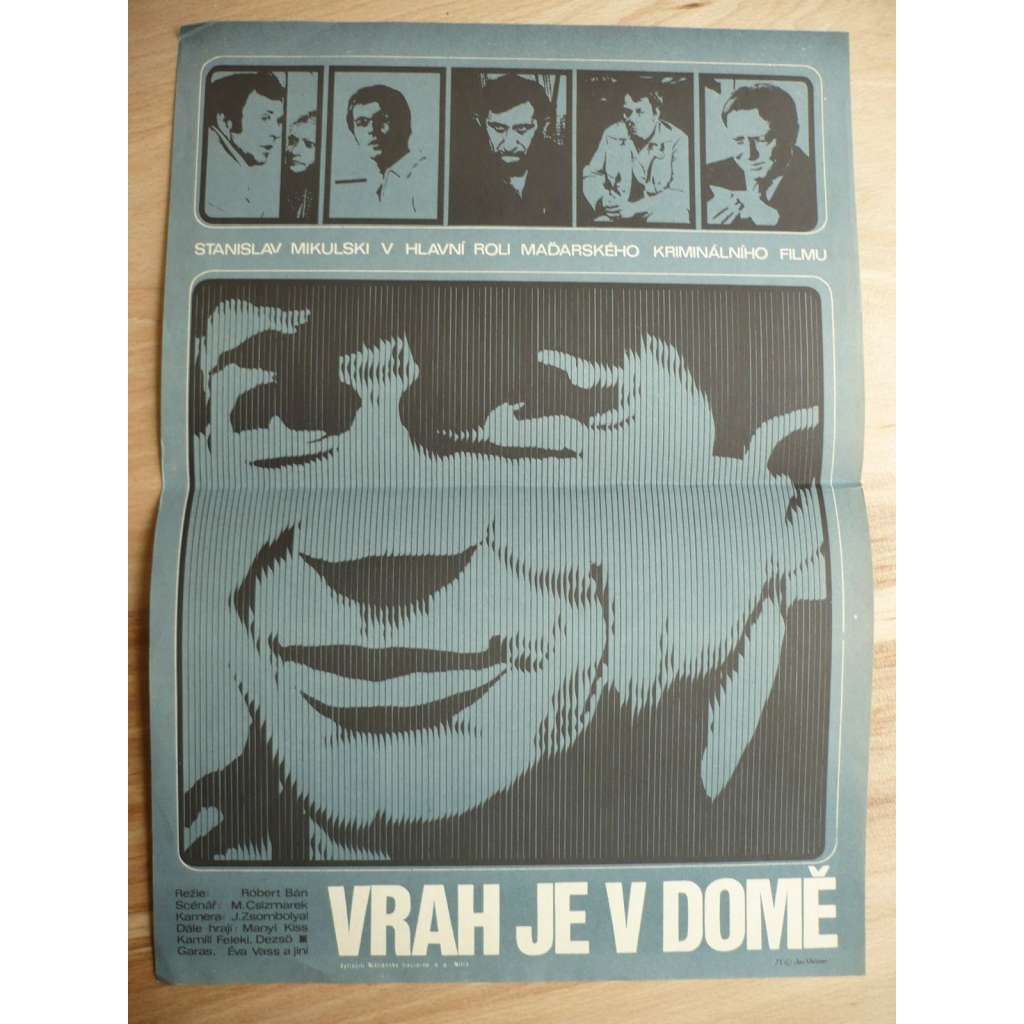 Vrah je v domě (filmový plakát, film Maďarsko 1971, režie Róbert Bán, Hrají: Stanisław Mikulski, Tibor Bitskey, Manyi Kiss)