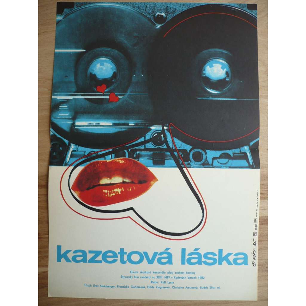 Kazetová láska (filmový plakát, film Švýcarsko 1982, režie Rolf Lyssy, Hrají: Michael Gempart, Buddy Elias, Franziska Oehme)