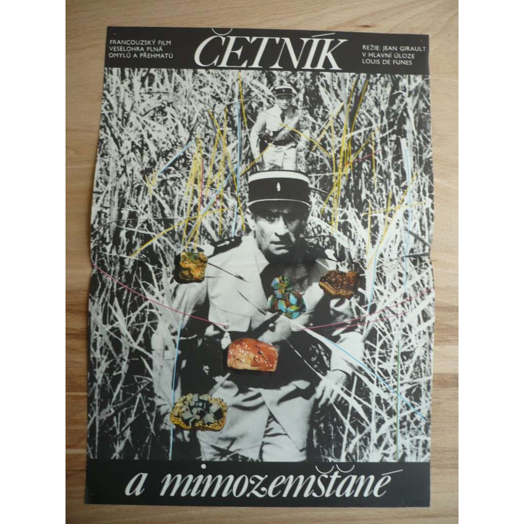 Četník a mimozemšťané (filmový plakát, film Francie 1979, režie Jean Girault, Hrají: Louis de Funès, Michel Galabru, France Rumilly)