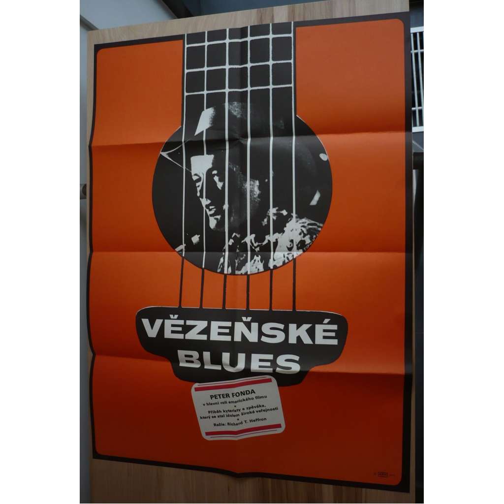 Vězeňské blues (filmový plakát, film USA 1977, režie Richard T. Heffron, Hrají: Peter Fonda, Susan Saint James, John Crawford)