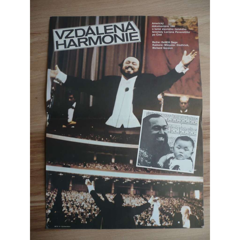 Vzdálená harmonie (filmový plakát, dokumentární hudební film USA 1987, režie DeWitt Sage, Hrají: Luciano Pavarotti)