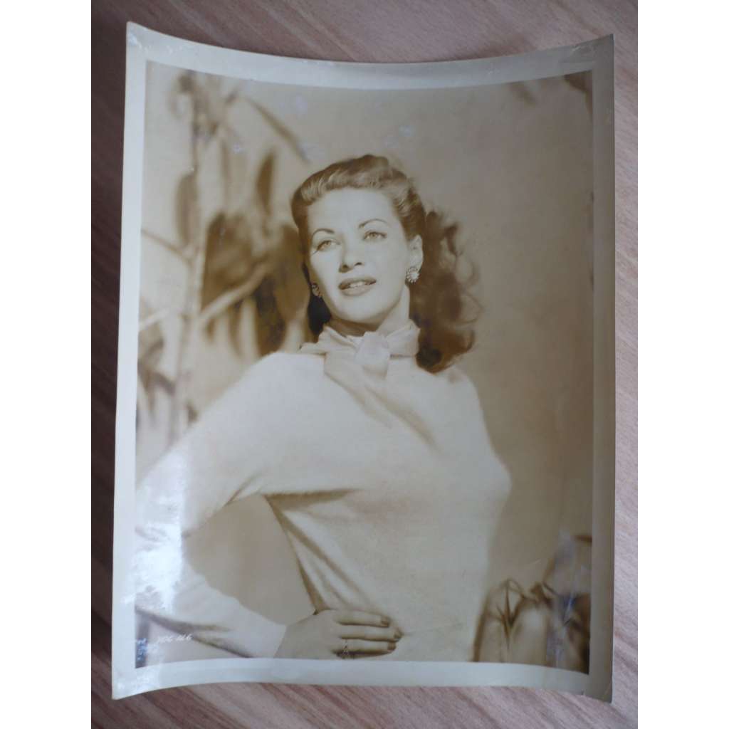 Fotoska - herečka Yvonne De Carlo - ORIG. CINEMA-PHOTO