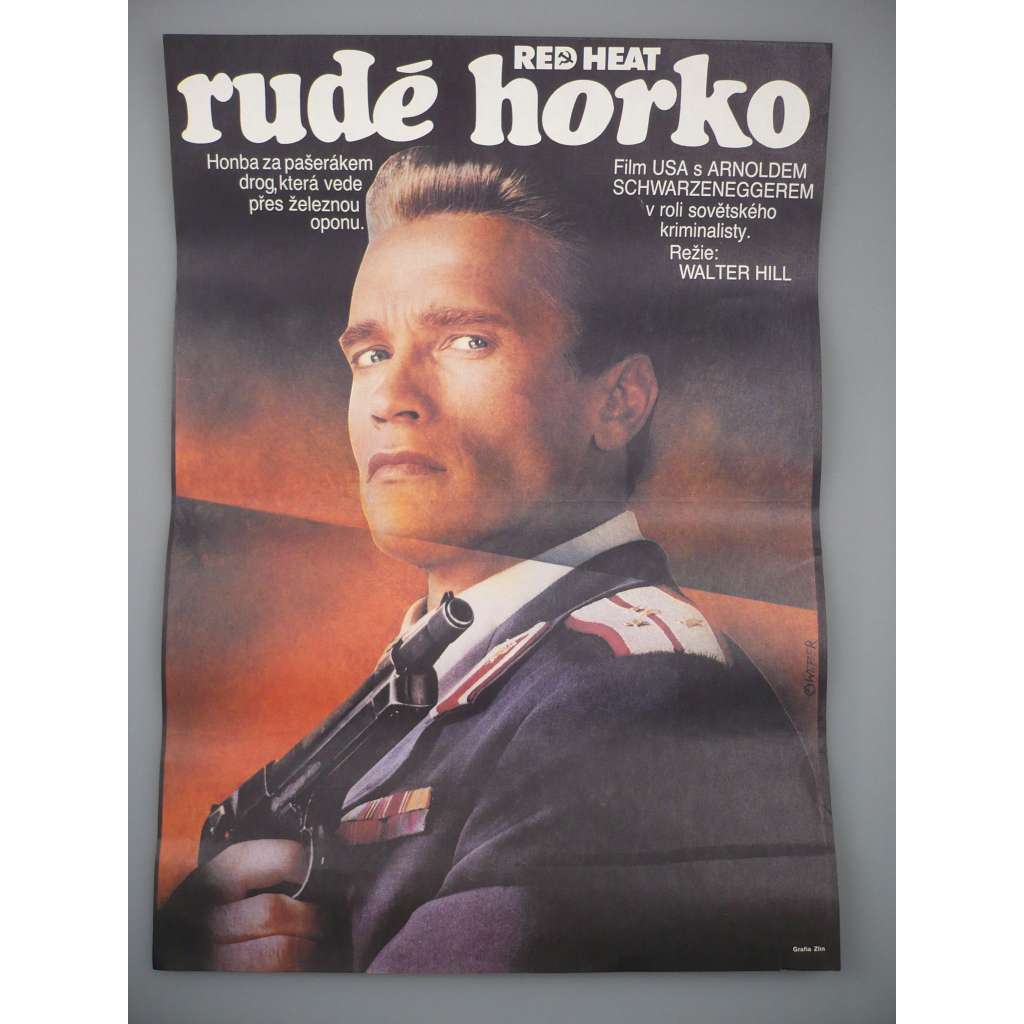 Rudé horko (filmový plakát, film USA 1988, režie Walter Hill, Hrají: Arnold Schwarzenegger, Jim Belushi, Peter Boyle)
