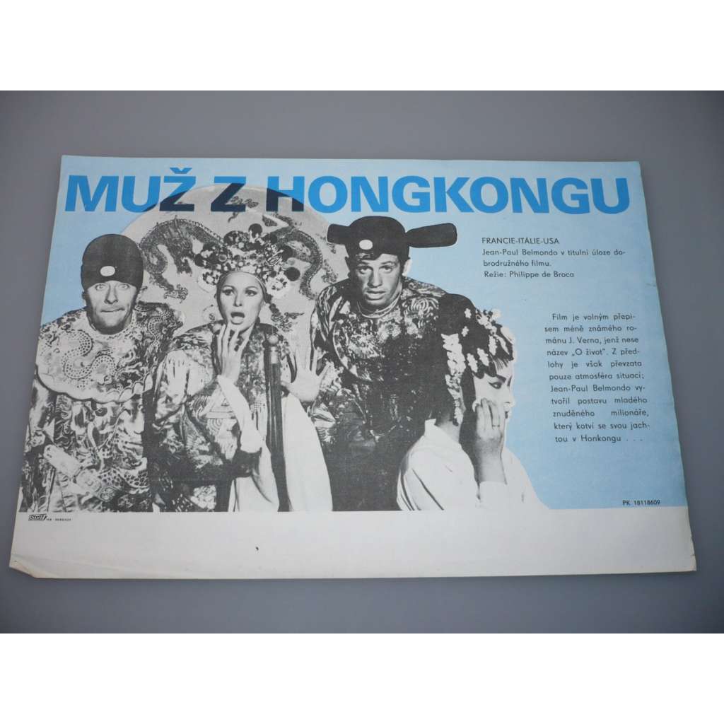 Muž z Hongkongu (filmový plakát, papírová fotoska, slepka, film Francie 1965, režie Philippe de Broca, hrají: Jean-Paul Belmondo, Ursula Andress, Valérie Lagrange)