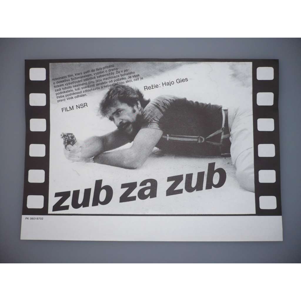 Zub za zub (filmový plakát, papírová fotoska, slepka, film Západní Německo 1985, režie Hajo Gies, Hrají: Götz George, Renan Demirkan, Rufus)