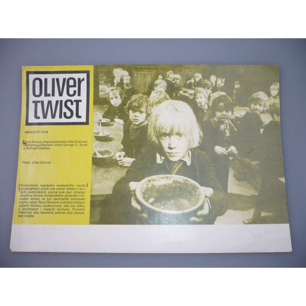 Oliver Twist (filmový plakát, papírová fotoska, slepka, film VB 1982, režie Clive Donner, Hrají: George C. Scott, Tim Curry, Eileen Atkins)