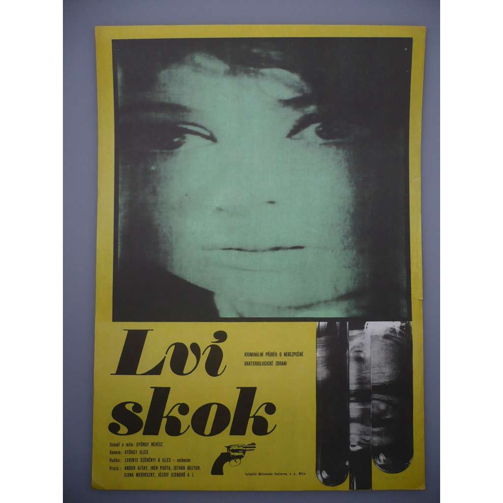Lví skok (filmový plakát, film Maďarsko 1969, režie György Révész, Hrají: Andor Ajtay, Irén Psota, István Bujtor)