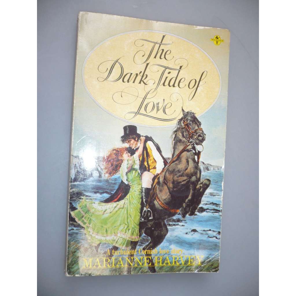 The Dark Tide of Love [beletrie]