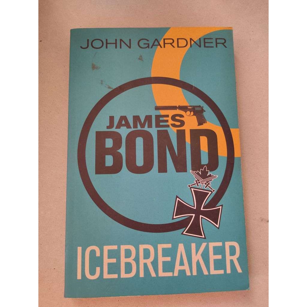 James Bond. Icebreaker