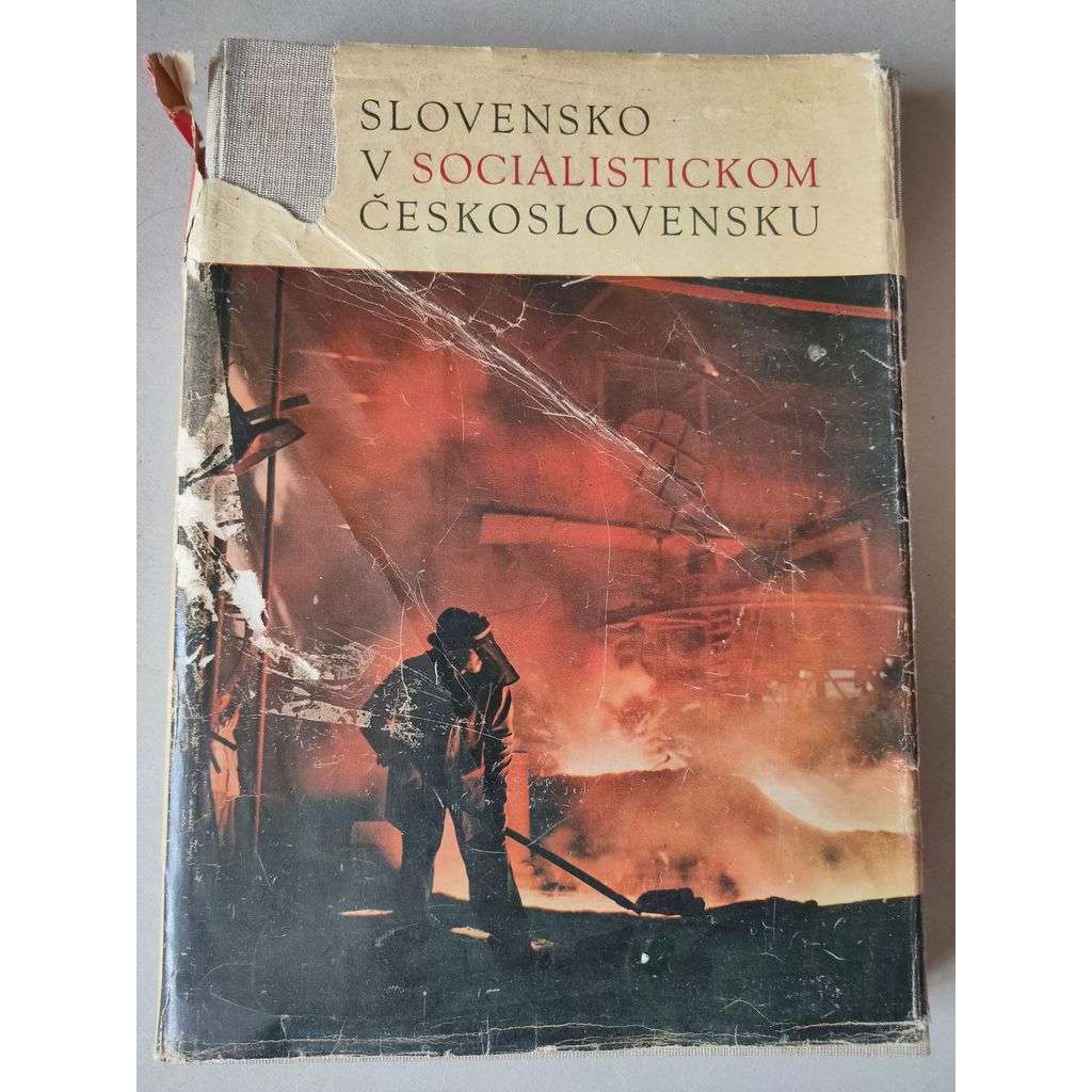 Slovensko v socialistickom Československu [Rossmann, fotografie]