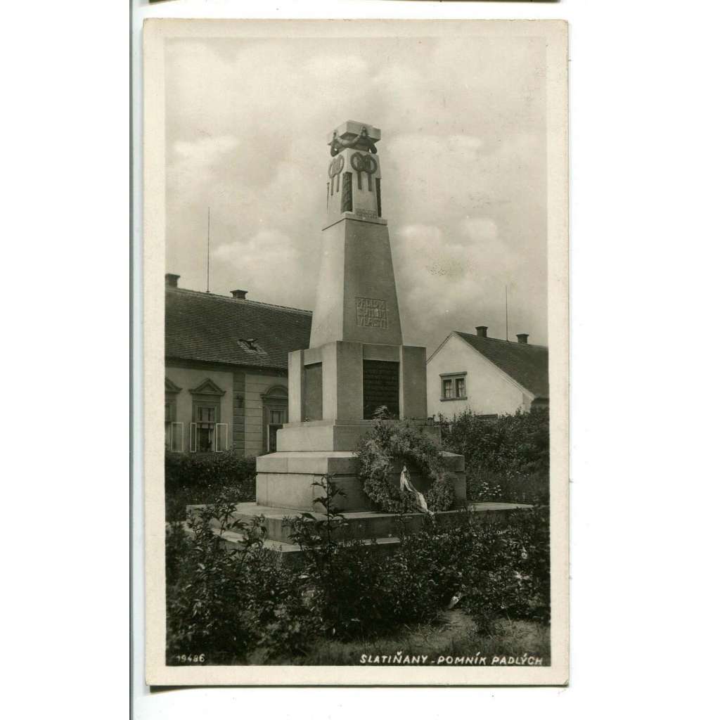 Slatinany, Chrudim, pomník
