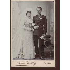 Stará fotografie - kabinetka (Ateliér Krátký, Praha) - žena a muž - svatba