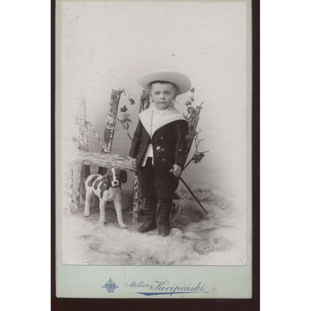 Stará fotografie - kabinetka (B. J. Kocipinski, Třeboň) - dítě
