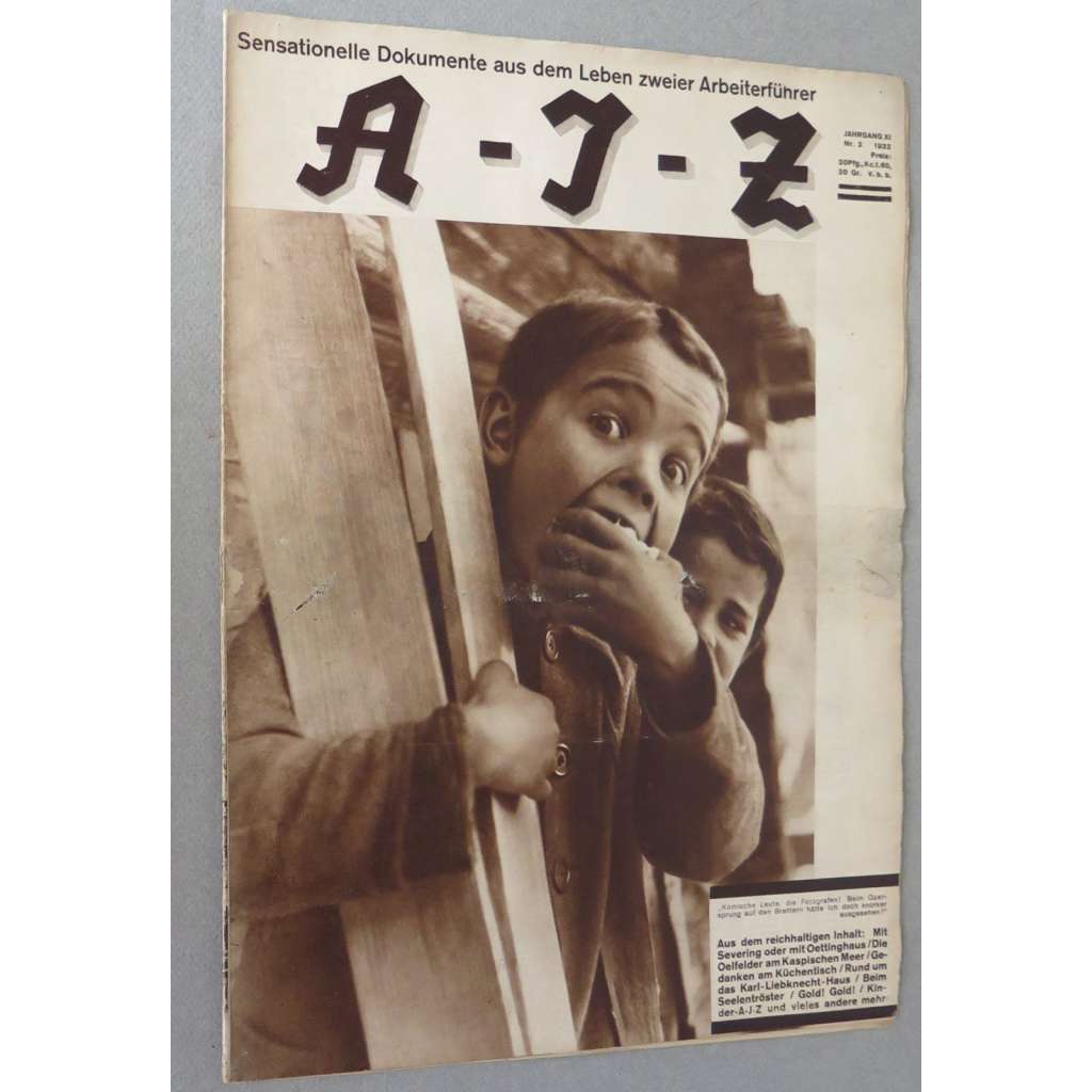 A-I-Z [Arbeiter-Illustrierte-Zeitung; AIZ], roč. 11, 1932, č. 2 [časopis; fotografie; komunismus]