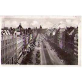 Praha, Václavské náměstí, auta, tramvaje