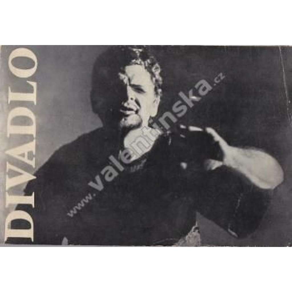 Divadlo - duben 4/1963