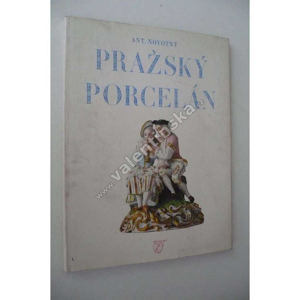 Pražský porcelán [Obsah: historie pražské porcelánky - pražská porcelánka Kriegel, továrna a její výrobky, sošky, figurky, hrnky, talíře apod., Její sídla: Praha Florenc, pak Smíchov]