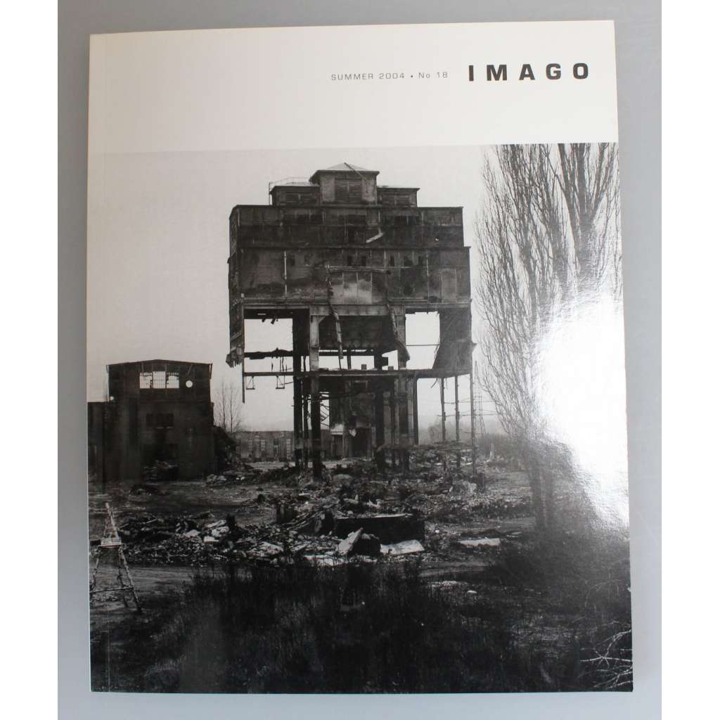 Imago, no. 18 2004 (časopis, fotografie, mj. A flash of avant-garde or Jaromír Funke, Ivan Pinkava, Peter Župník)