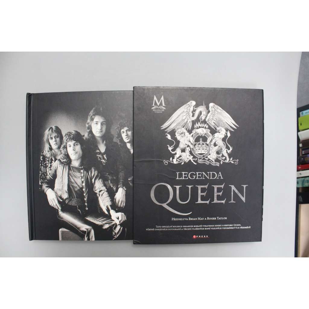 Legenda Queen. 40 let skupiny (edice: Muzeum v knize - obsahuje volné přílohy) [rock, hudební skupina, mj. Freddie Mercury, Brian May, Bohemian Rhapsody)