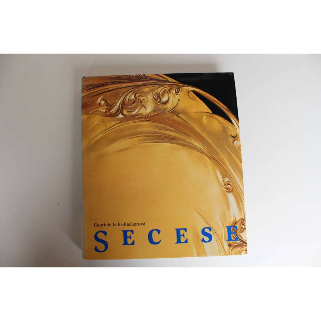 Secese [velké vydání - Slovart 1998 - velkoformátová umělecká publikace - secesní užité umění, malba, obrazy, plakáty, nábytek, sklo, kov, mj. Alfons Mucha, Ch. R. Mackintosh, Antonio Gaudí, Gustav KLimt, Adolf Loos])